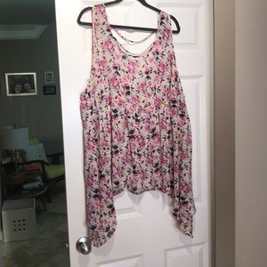 Torrid 4x flower print tank top shirt